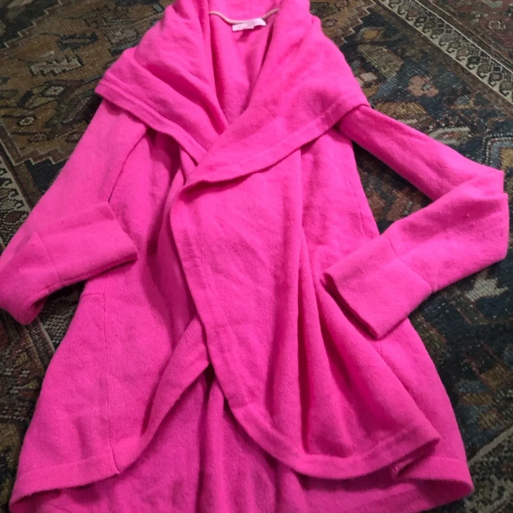 Lilly Pulitzer 100% Linen Holden Cardigan XXSKir Royal Pink Neon Drape Collar